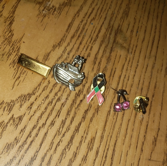 Random Pins Bundle - Picture 2 of 7